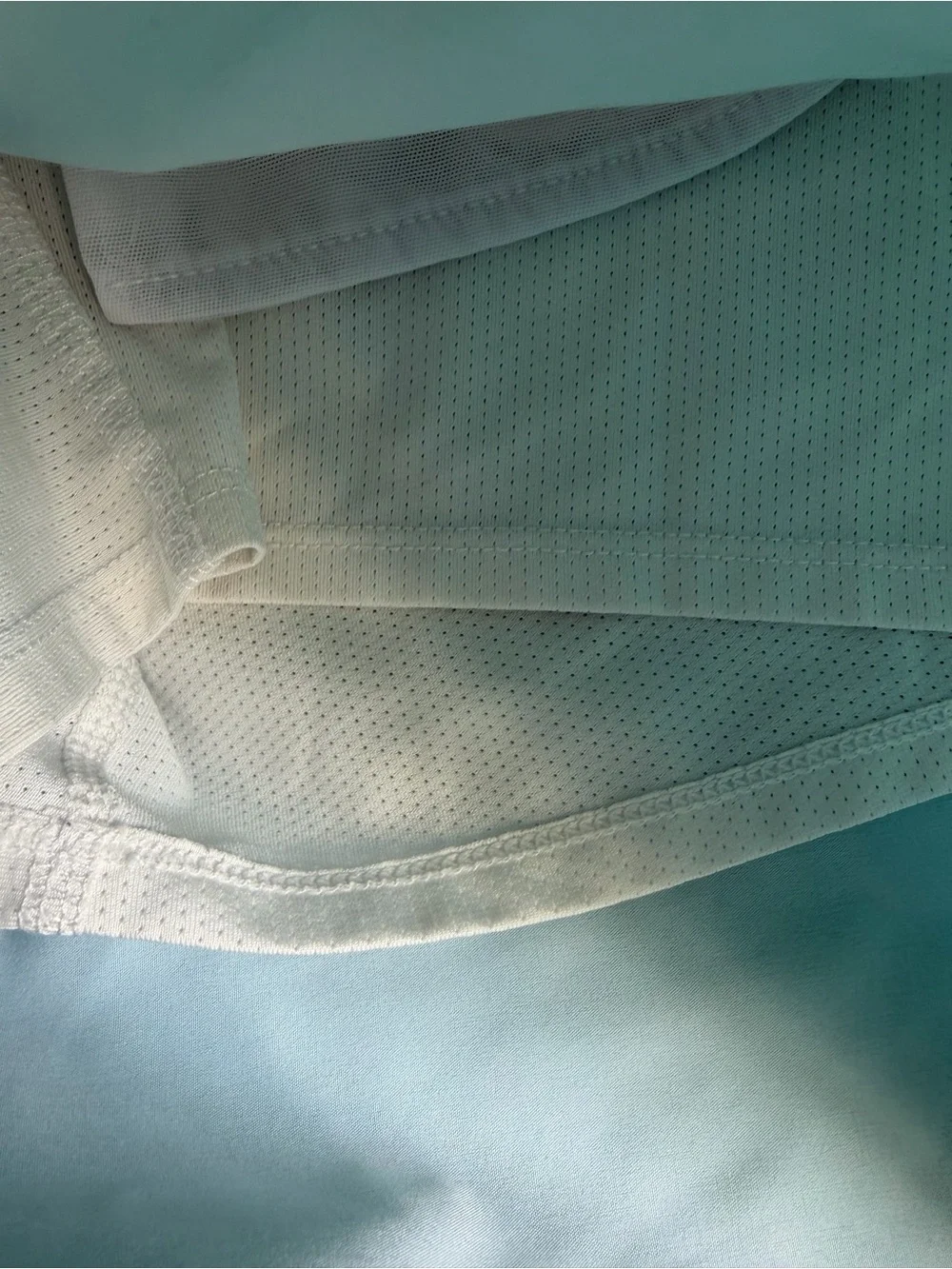 Chubbies On the Horizons Swim Trunks Men’s Large 7” Pink Aqua Striped Stretch